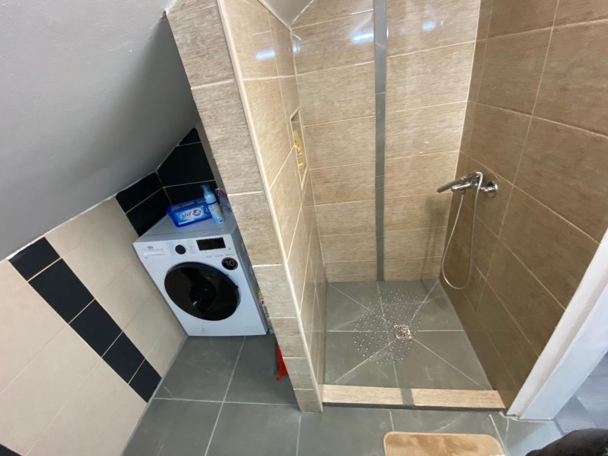 Queen Apartmancic Zaječar Buitenkant foto