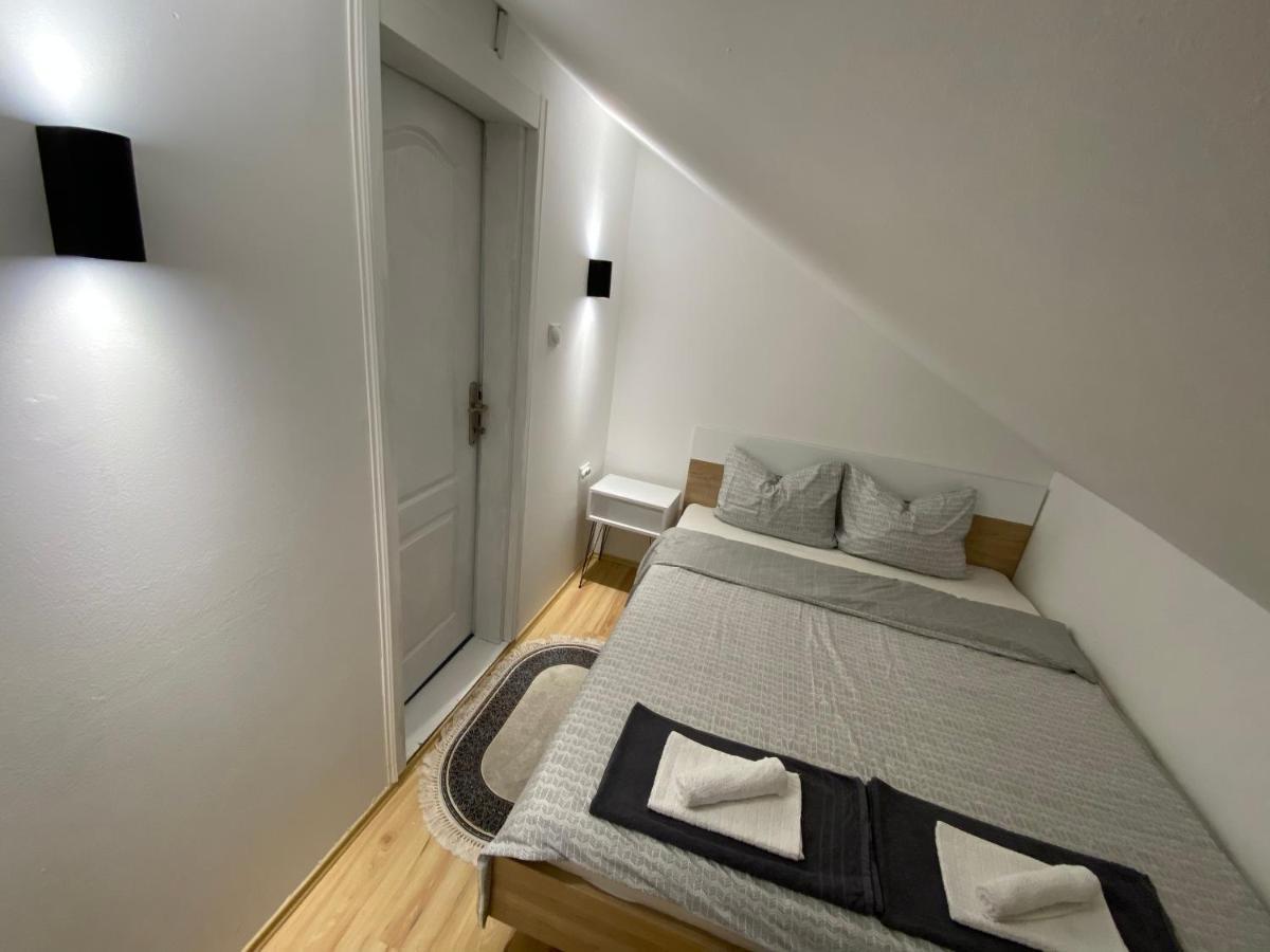 Queen Apartmancic Zaječar Buitenkant foto