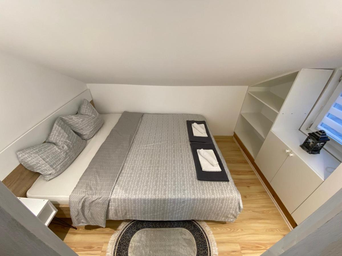 Queen Apartmancic Zaječar Buitenkant foto