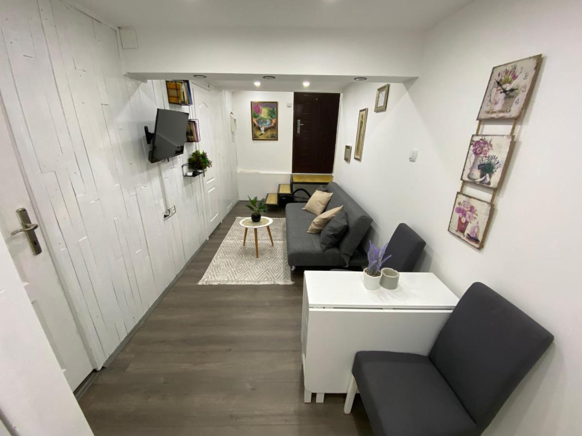 Queen Apartmancic Zaječar Buitenkant foto