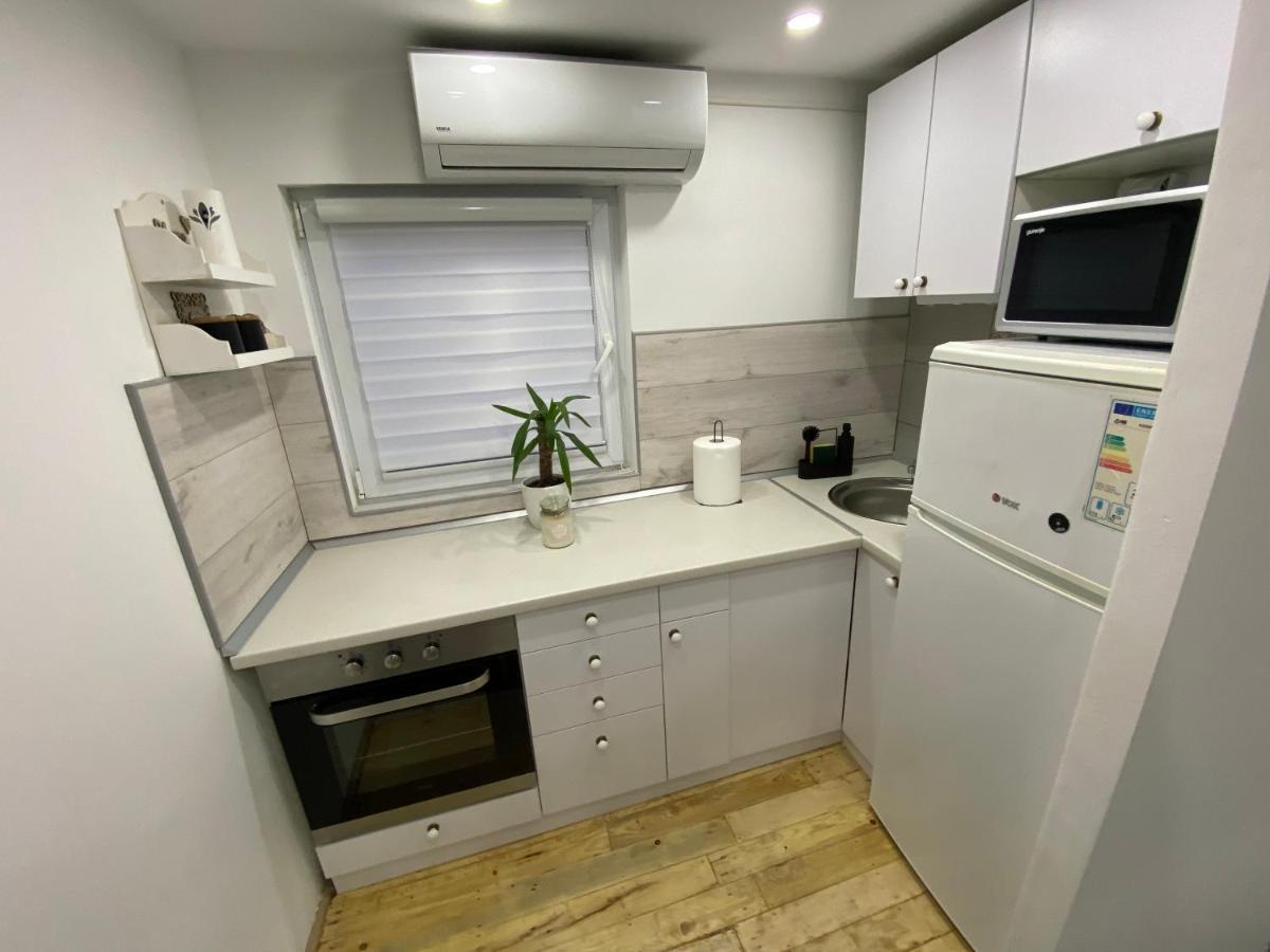 Queen Apartmancic Zaječar Buitenkant foto