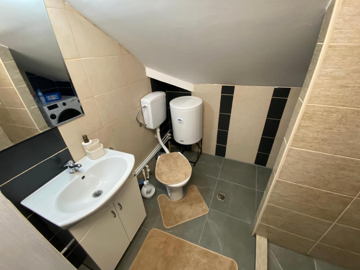 Queen Apartmancic Zaječar Buitenkant foto